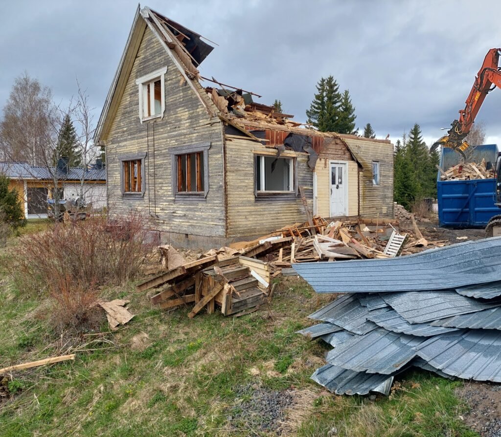 Rakennusten purkutyöt